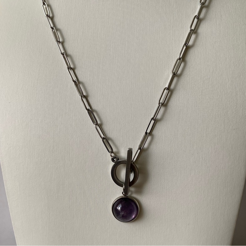 Amethyst toggle necklace